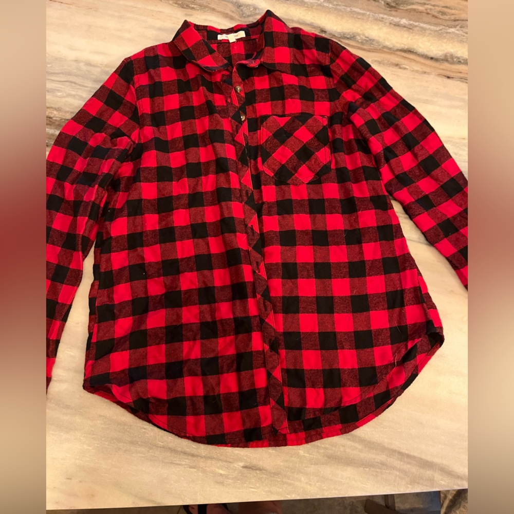 Buffalo plaid flannel, size small
